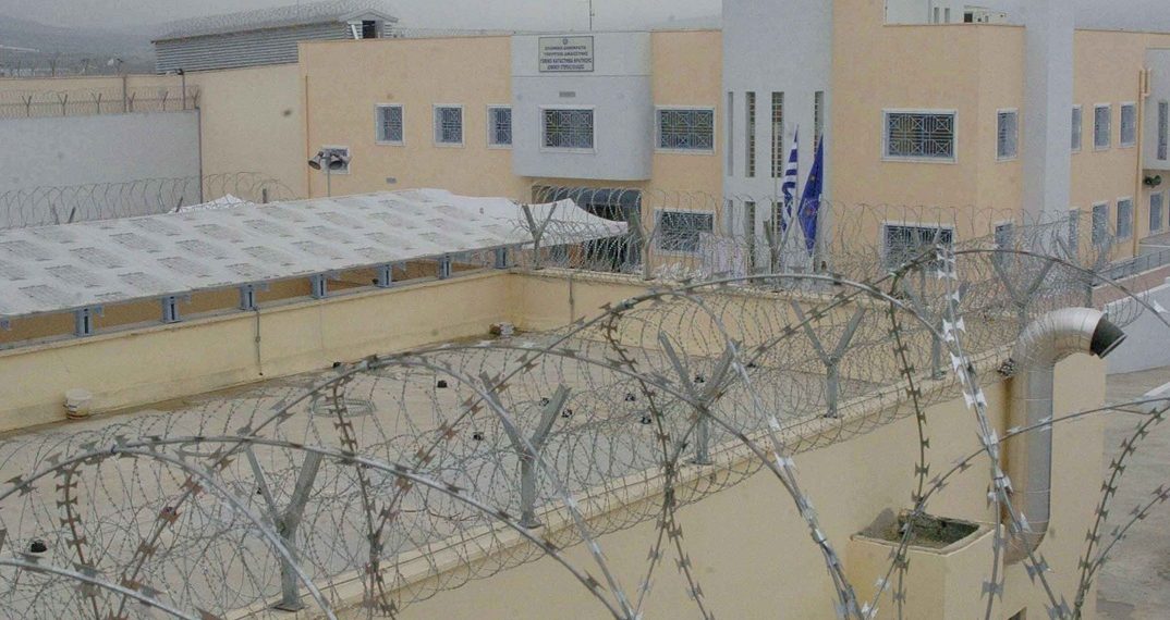 Αντιτρομοκρατικοί Νόμοι, Αντιφασιστικοί Νόμοι & Δικανικοί Σαλτιμπαγκισμοί